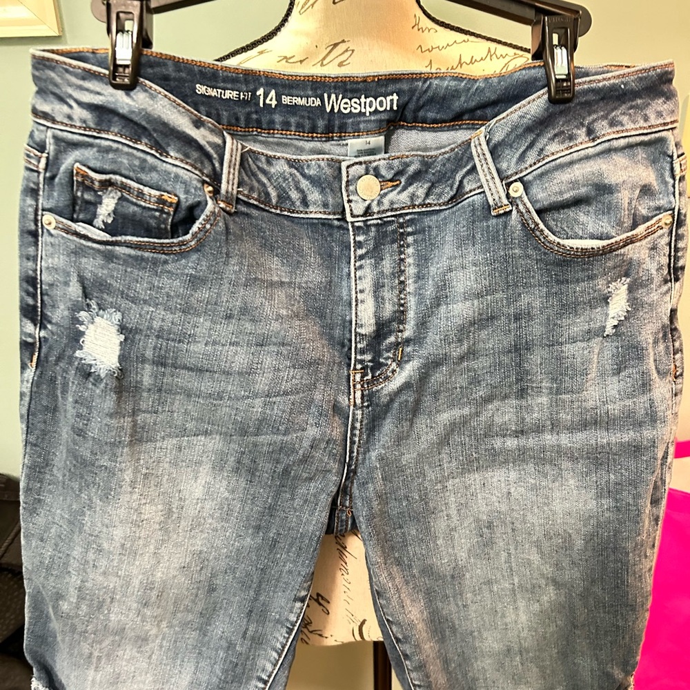 Women’s Westport signature fit size 14 Bermuda shorts